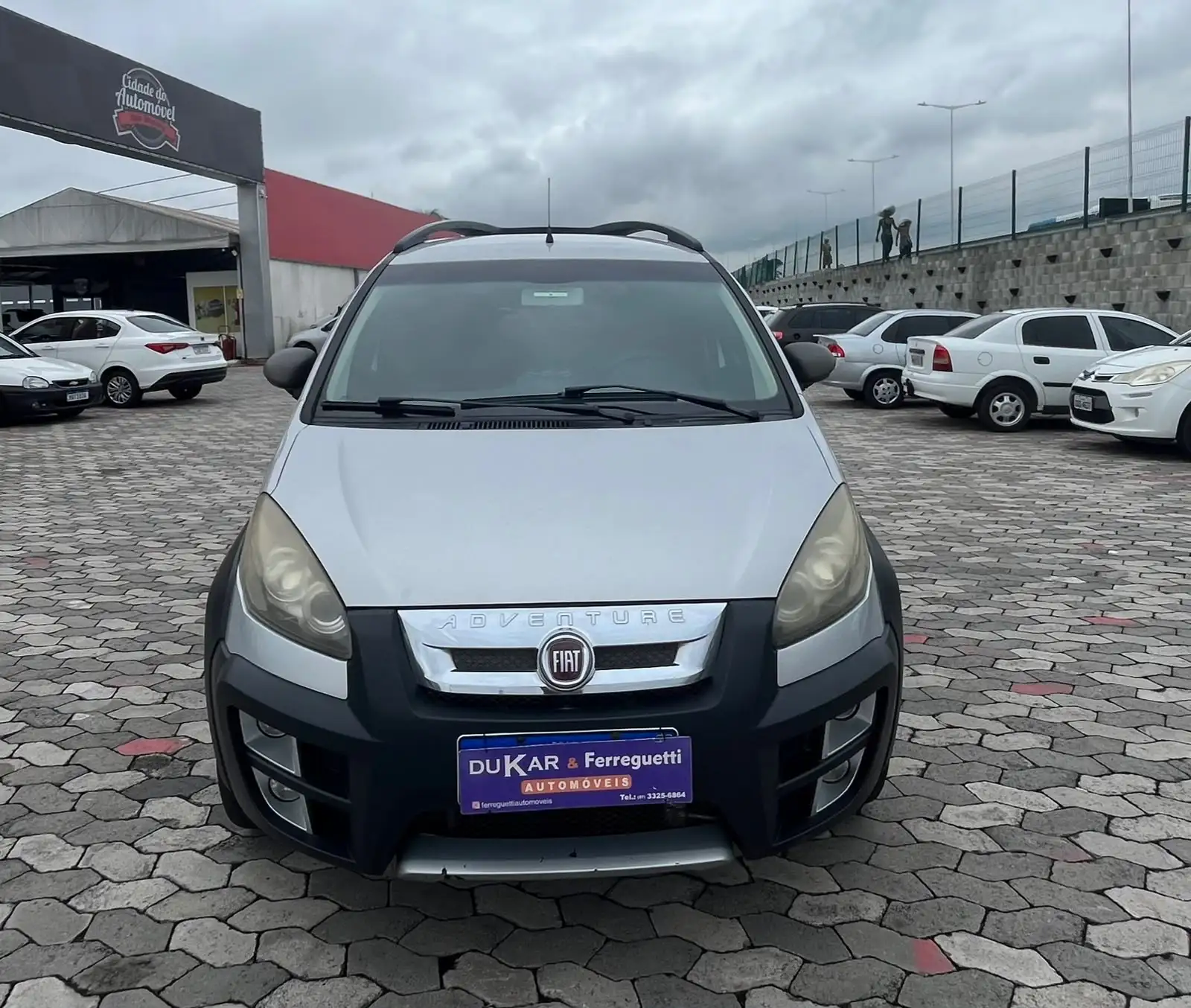 Fiat Idea ADVENTURE 1.8 16V DUAL FLEX 2012
