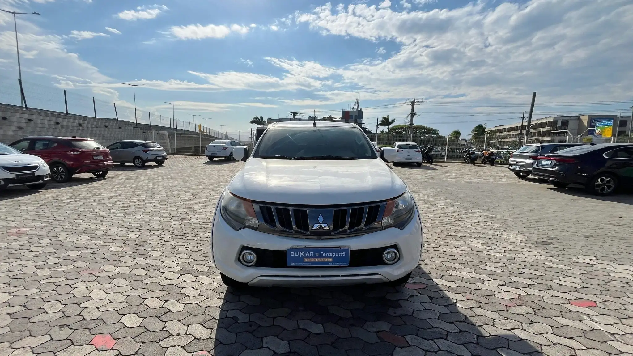 Mitsubishi Triton 2.4 BITURBO DIESEL CD GLS 4X4 AUTOMÁTICO 2022